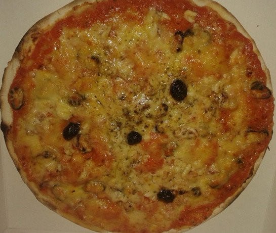 La pizza du village — Pizza - pizzéria à Saint Laurent des Arbres — photo 3