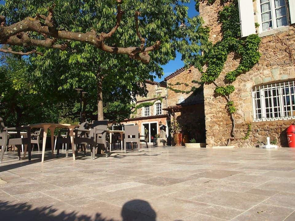Le Pradinas — photo 2