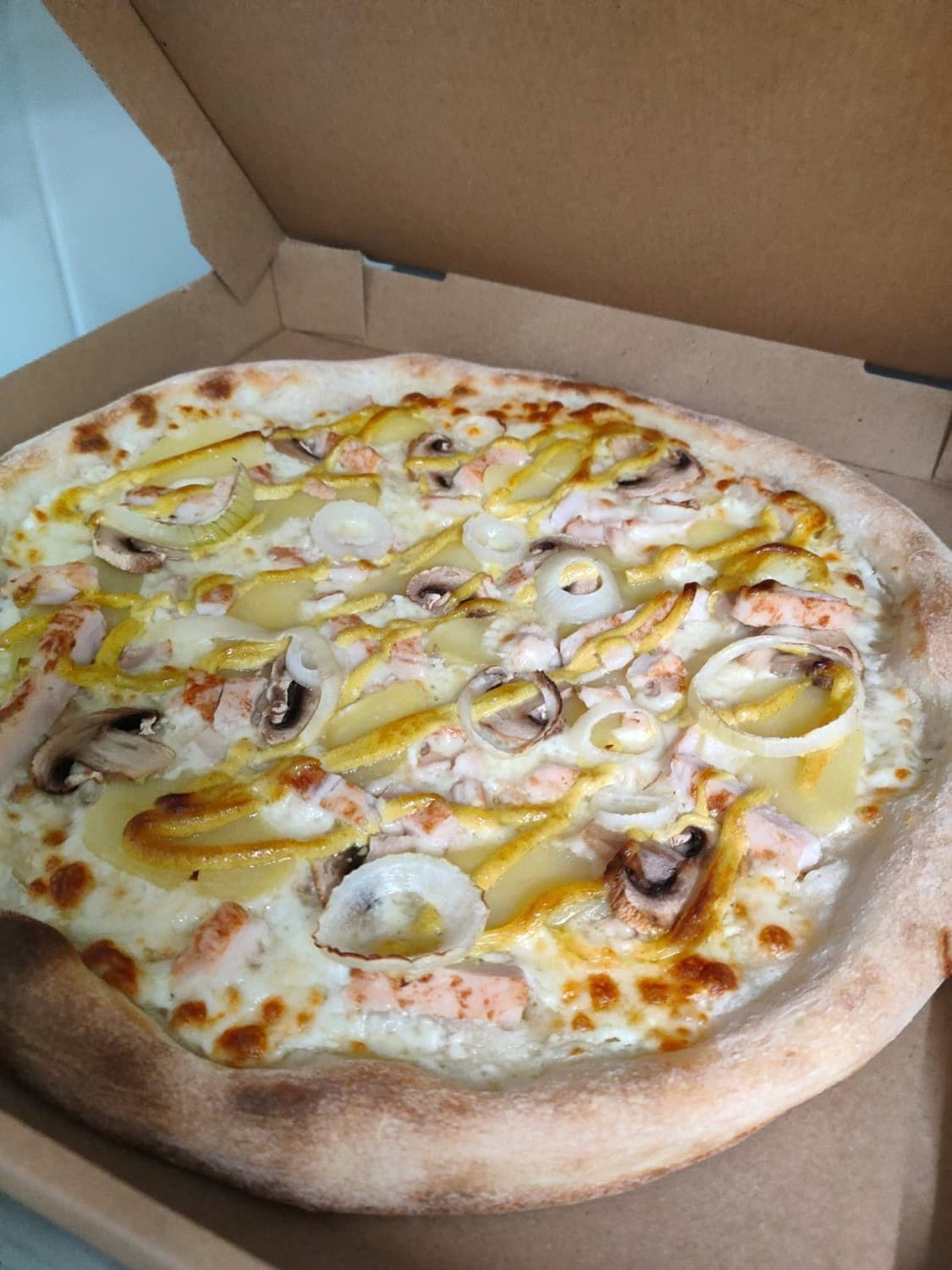 Loulou' Pizza — photo 2