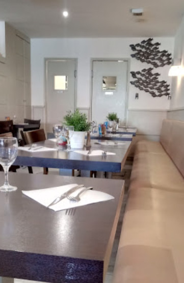 Brasserie Midi Cafe — photo 3