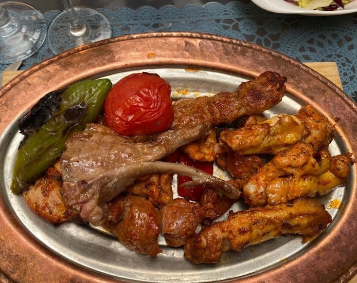 La maison de la viande turquoise — Viandes et Grillades à Sommieres — photo 2