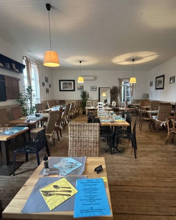 Brasserie Le France — Brasserie à Aimargues — photo 3