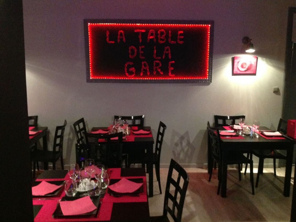 La table de la gare — photo 3