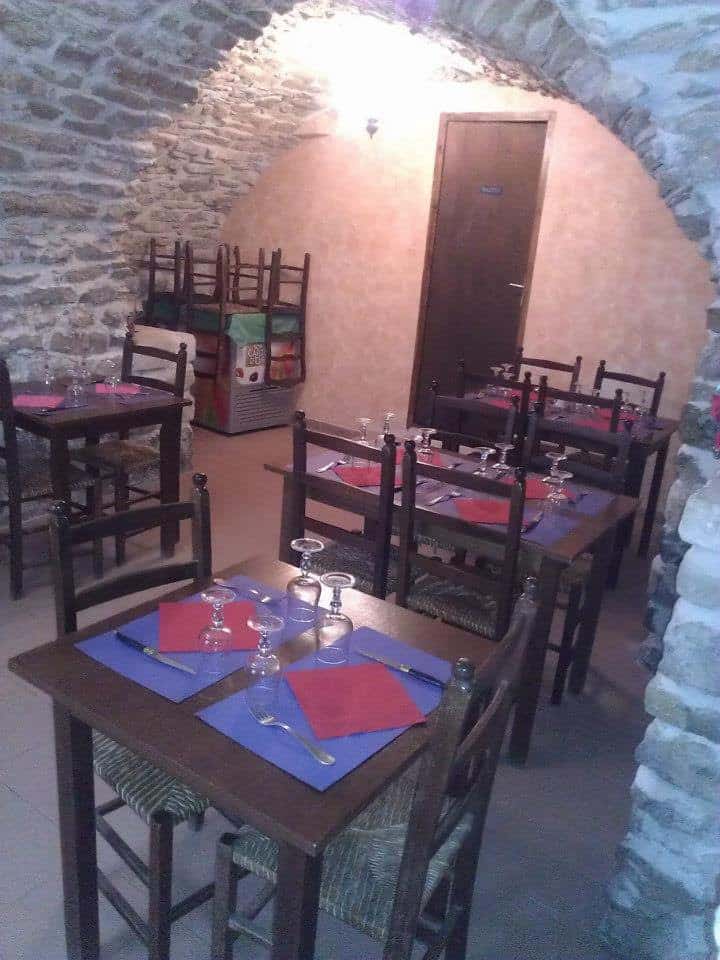 Café des Sports — Restaurant Français à Saint Julien de Peyrolas — photo 3
