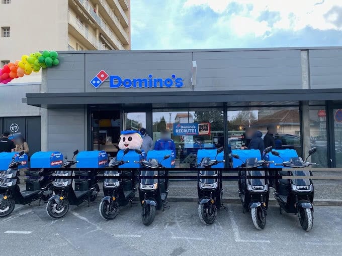 Domino's pizza - La façade