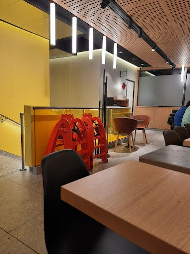 Mc Donald's — photo 3