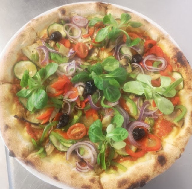 Sesame pizza — photo 2