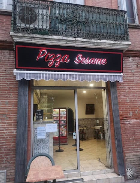 Sesame pizza — photo 3