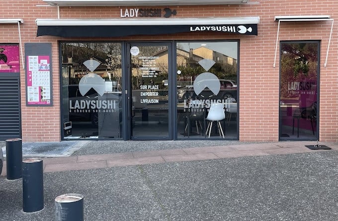 Lady Sushi — photo 2
