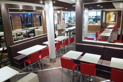 Mc Donald's - La salle de restauration