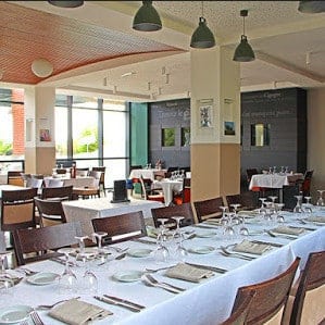 Les tables de la fontaine — photo 3