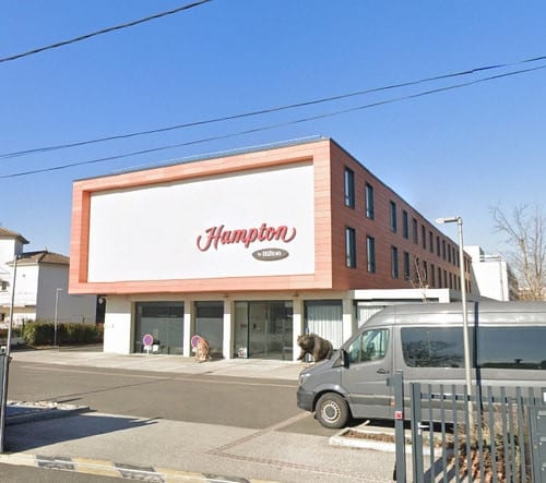 Hampton — photo 2