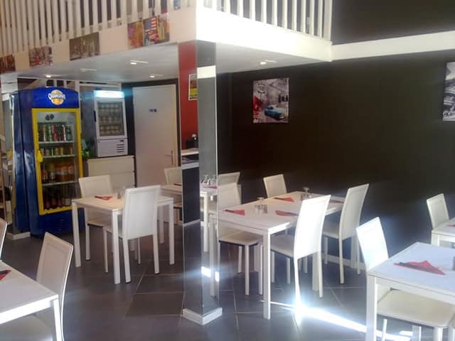 Pizza Bonici - La salle de restauration