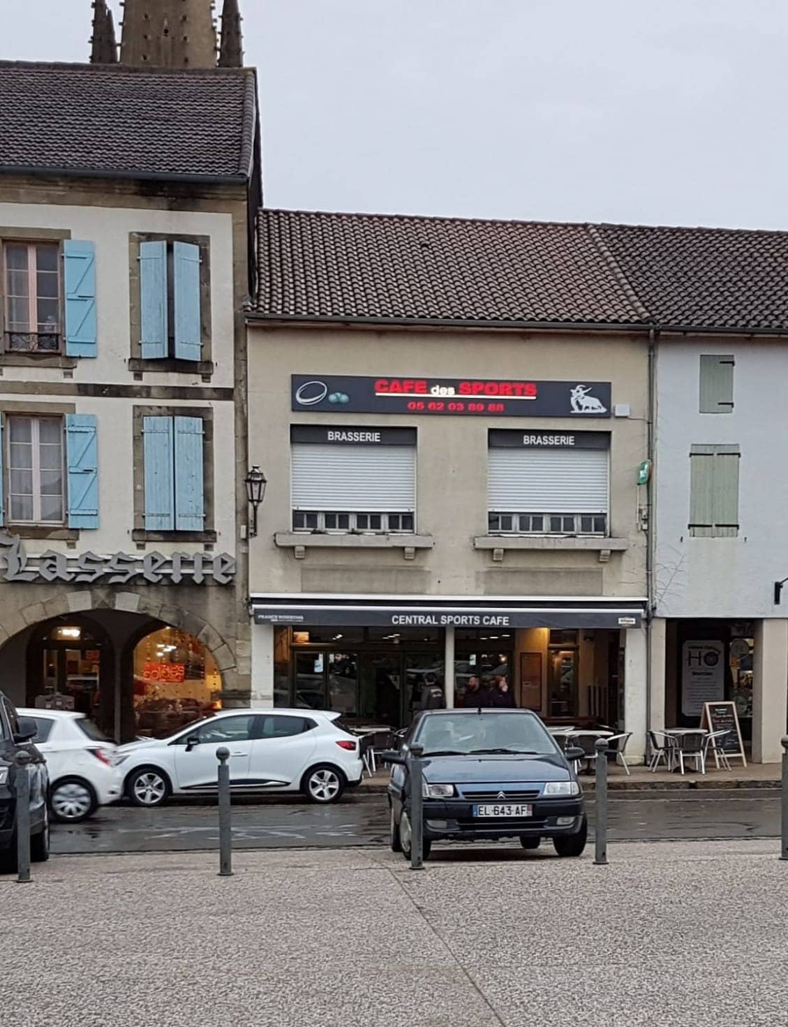 Le Central sport café — photo 3