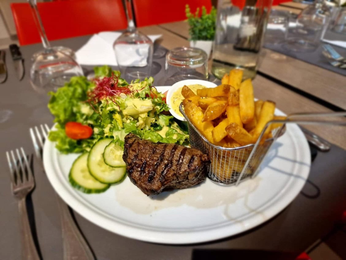 Les Folies en Famille — Restaurant Belge à Saint Puy — photo 6