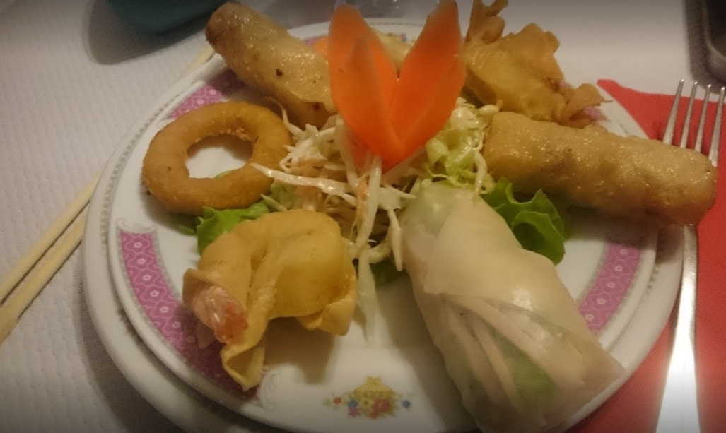 La baie d'Halong — Restaurant Vietnamien à L' Isle Jourdain — photo 2
