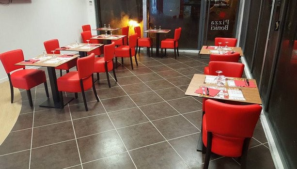 Pizza Bonici - Une autre vue de la salle