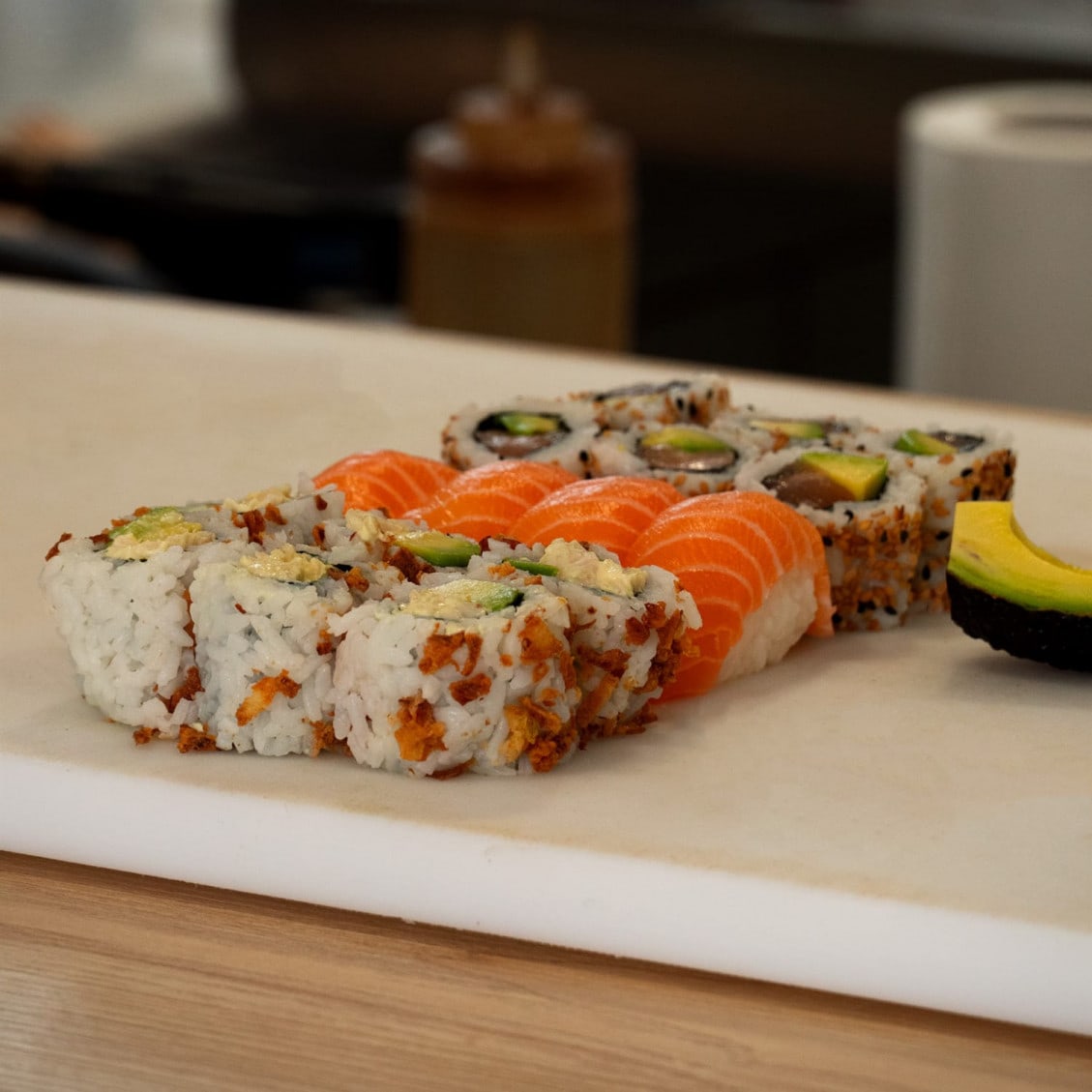Poke sushi bowl — Sushi et Japonais à L' Isle Jourdain — photo 2