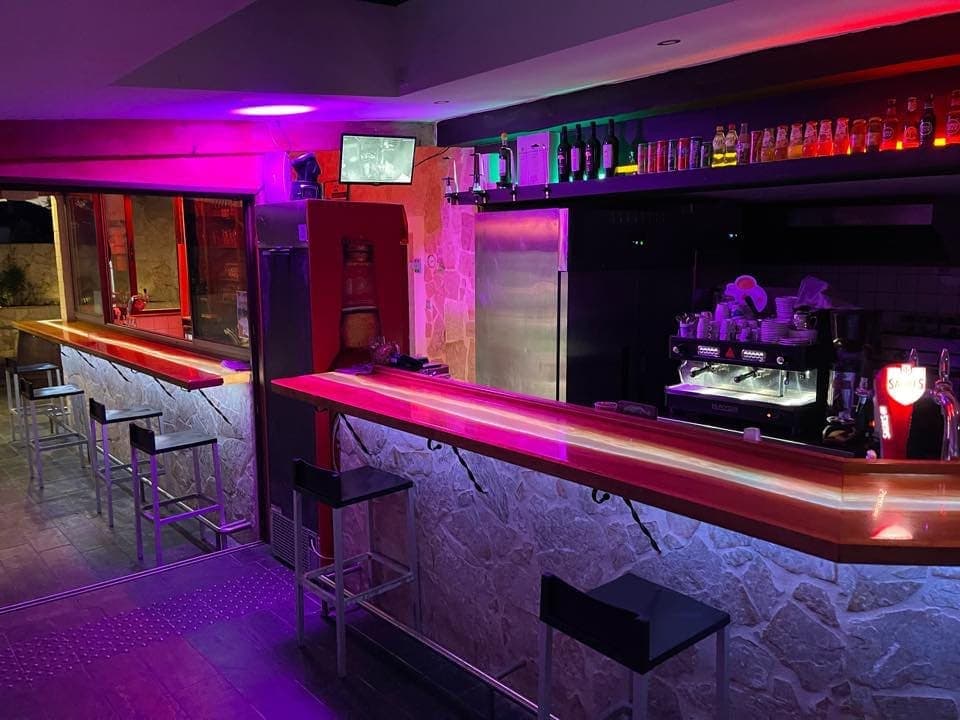Lounge — photo 3