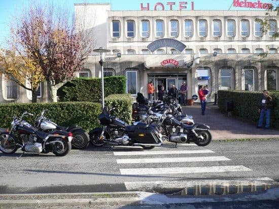 Les 3 cardinaux — photo 2
