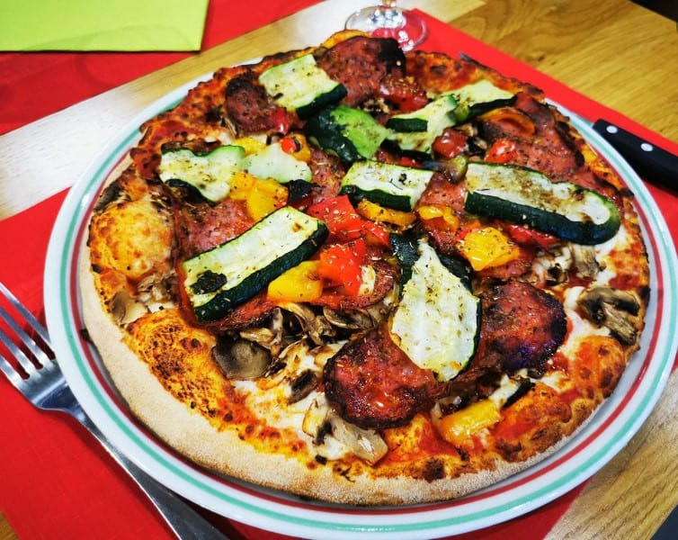 Bella Pizza — photo 2