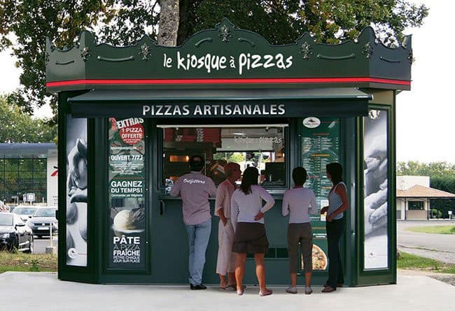 Le Kiosque à Pizzas - La façade du restaurant