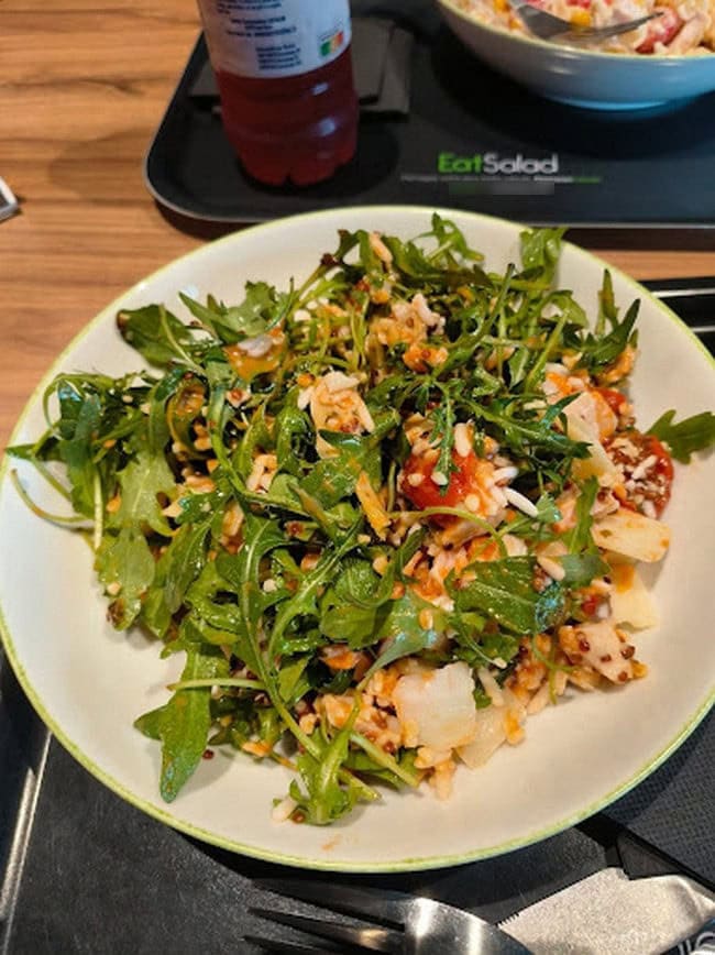 Eat Salad — photo 2