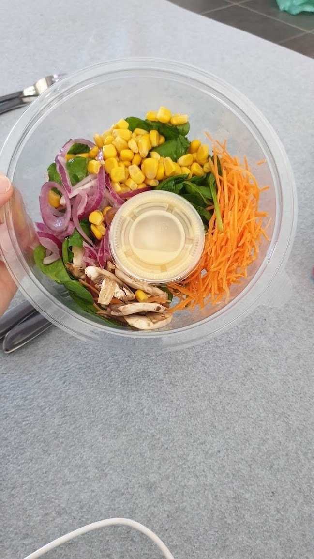 Eat Salad — photo 2