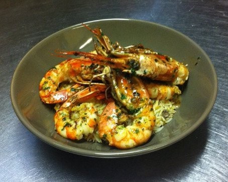 Photo de La table des poètes