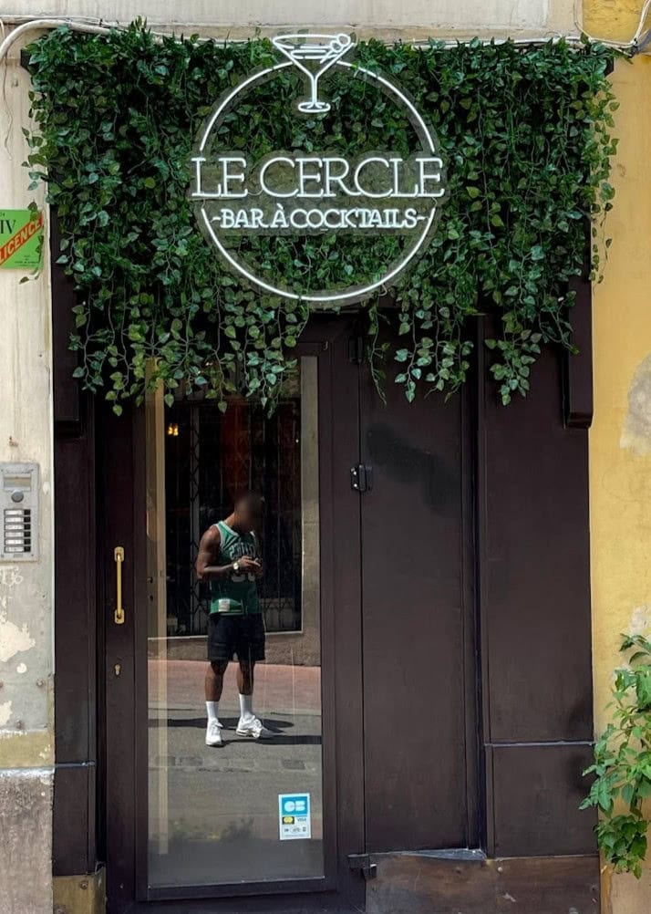 Le Cercle — photo 2