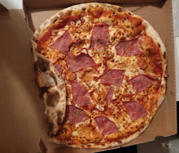 Pizza Capri — photo 2