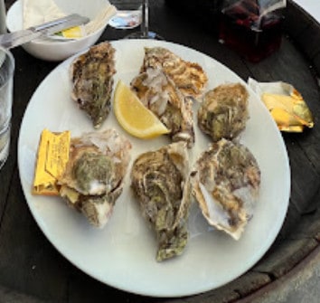 Les Pieds Dans L'eau — Poissons et fruits de mer à Loupian — photo 2