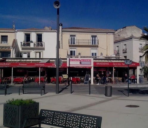 Au café du Port — photo 2