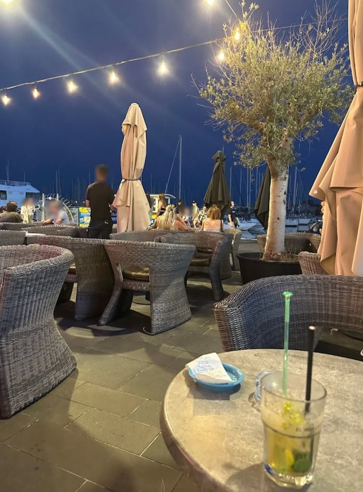 Moda Café — photo 3