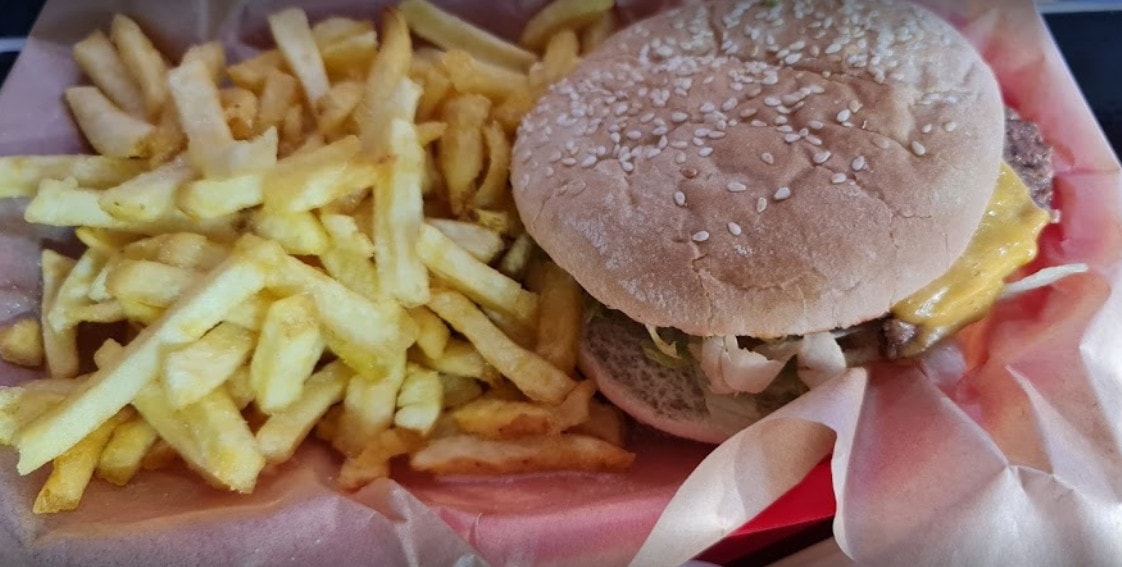 Elie's burger — photo 2