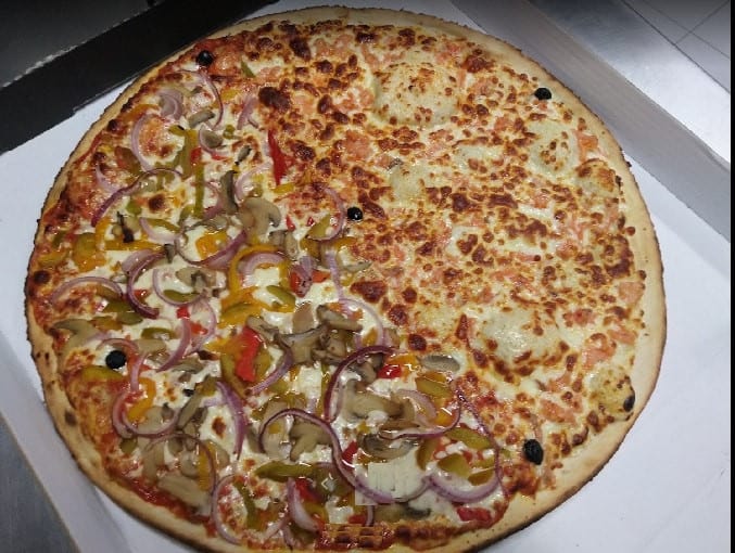 Hut Pizza — photo 2