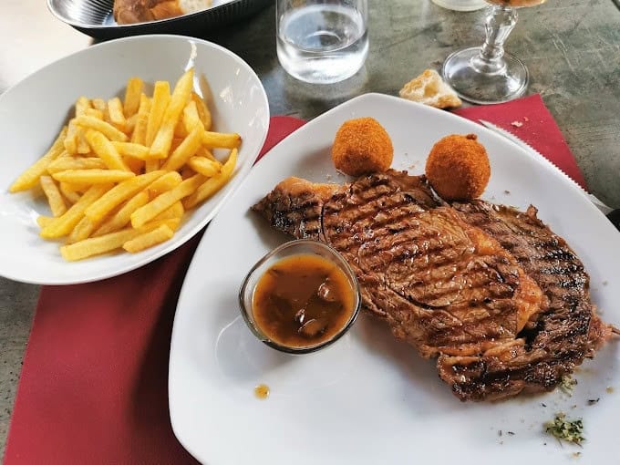 Martinez — photo 2