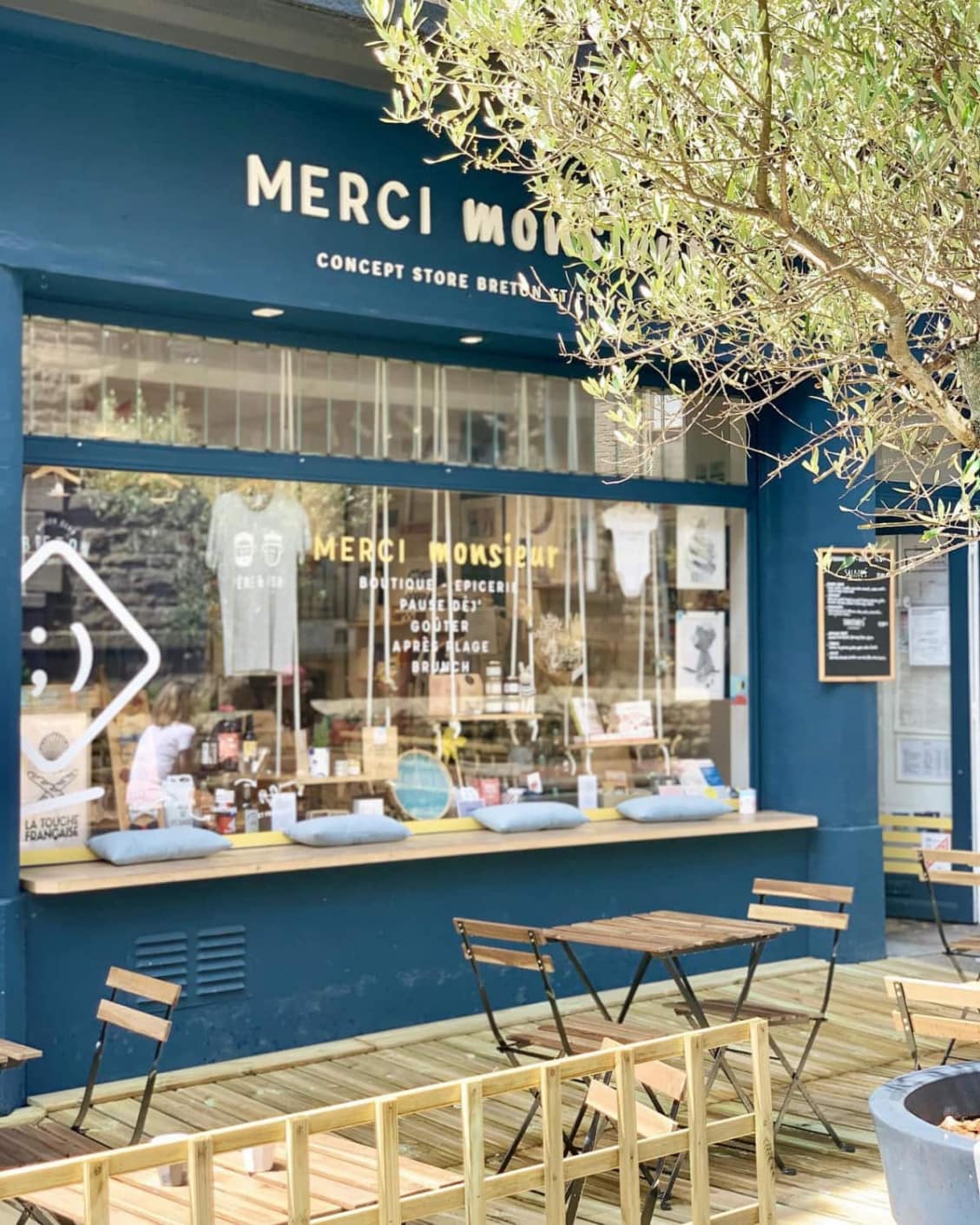 Merci Monsieur — photo 2