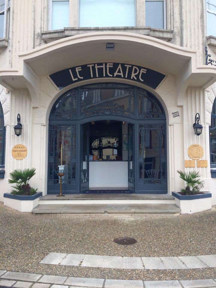 Le théâtre — photo 2