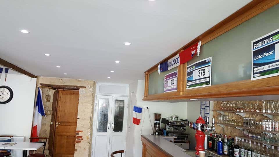 Café de la place — photo 3