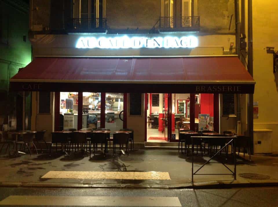 Au café d'en face — photo 2