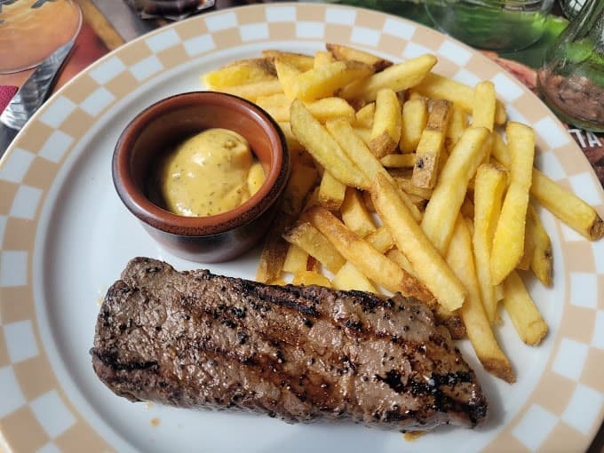 Courtepaille — Viandes et Grillades à Monnaie — photo 2