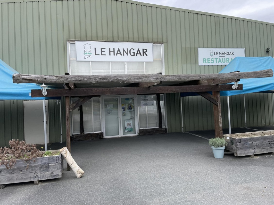 Le Hangar — photo 2