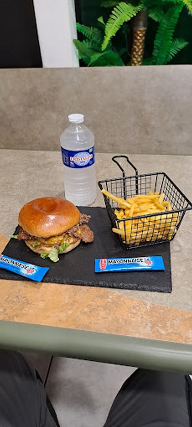 Burger Family — photo 2