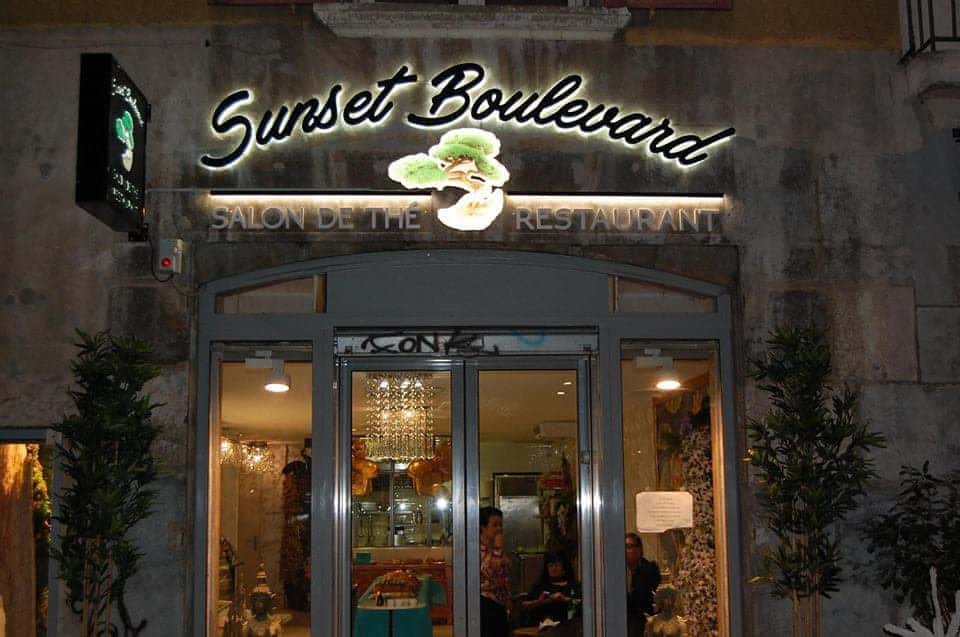 Sunset Boulevard — photo 2