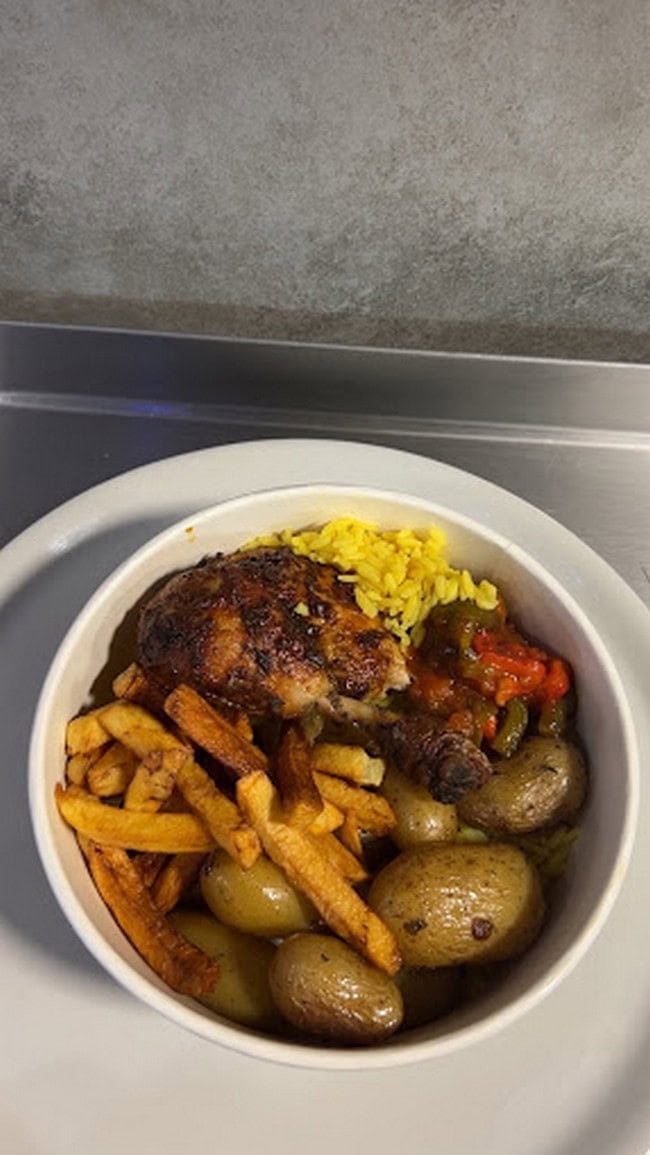 The Chicken — photo 2