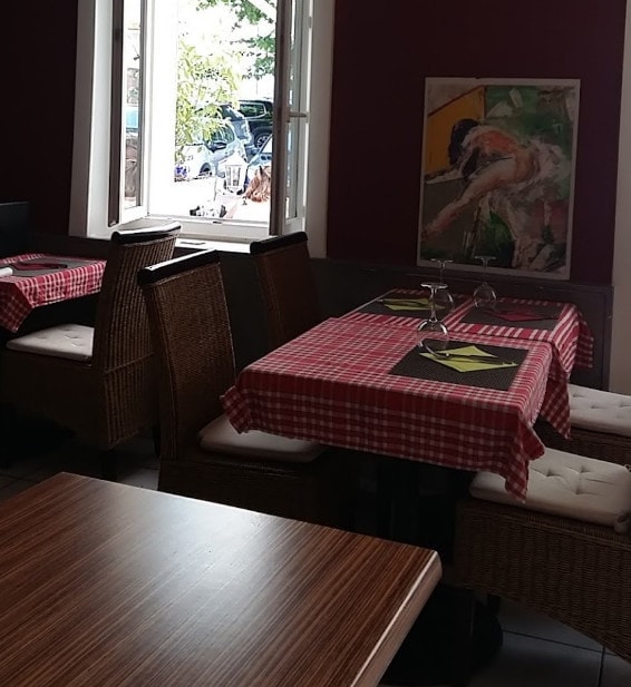 Les Platanes — photo 2