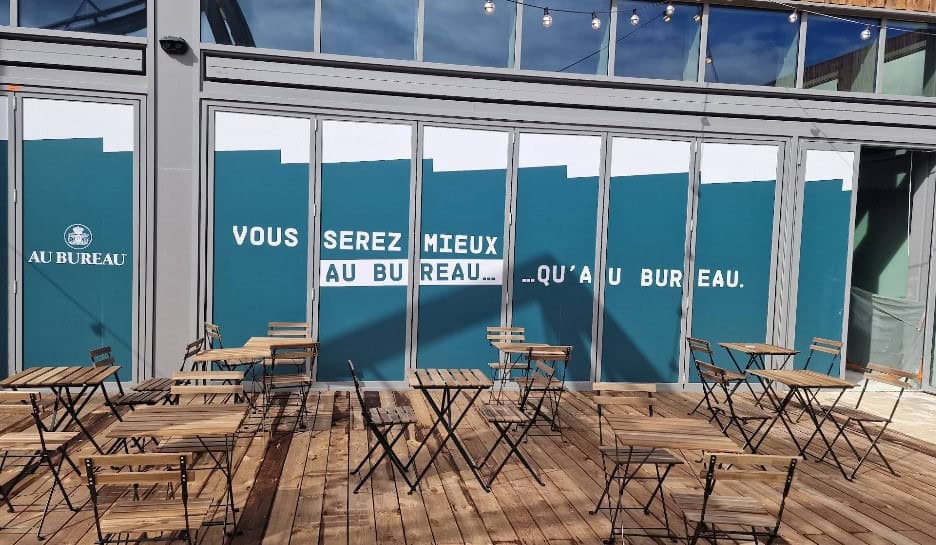 Au Bureau — photo 2