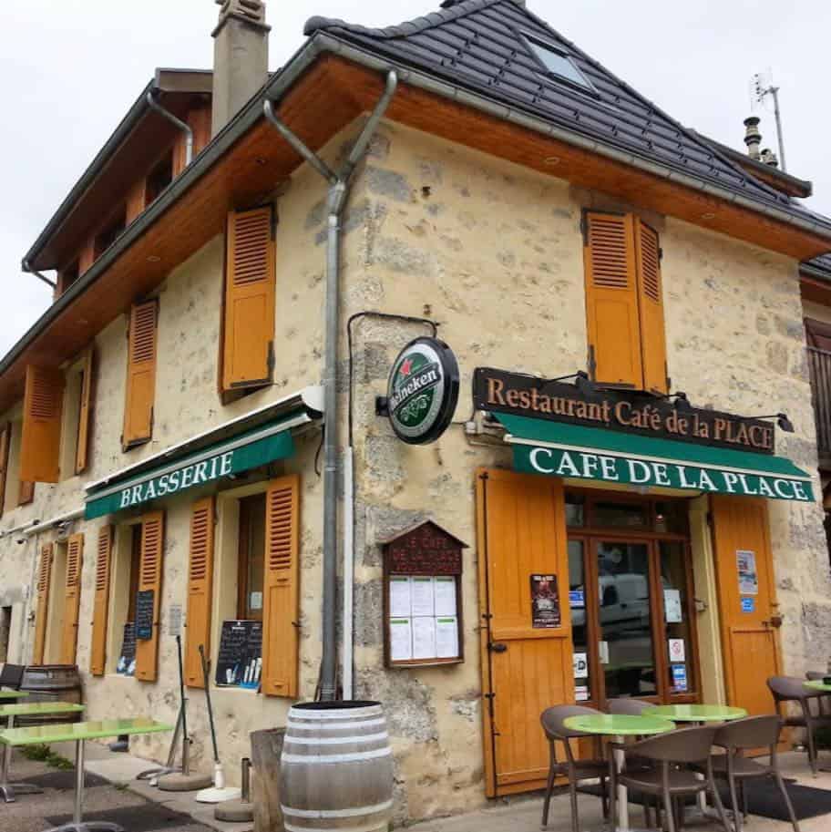 Café de la place — photo 2