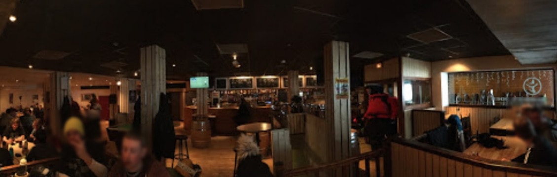 Saloon — photo 3
